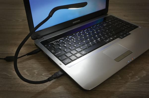 Bærbar USB LED Flexi-lampe | Sort touch-kontrol tre-trins dæmpning