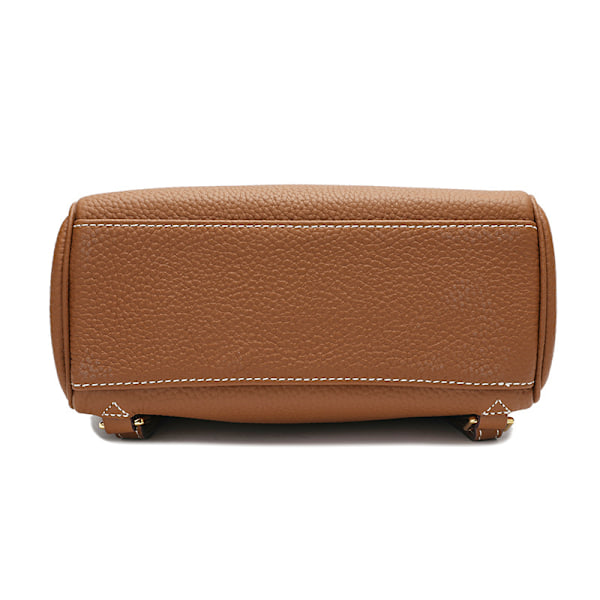 Trendig Ryggsäck i Röd Ko-Läder för Kvinnor Stor Kapacitet Spänne Design 24x21x11cm Red