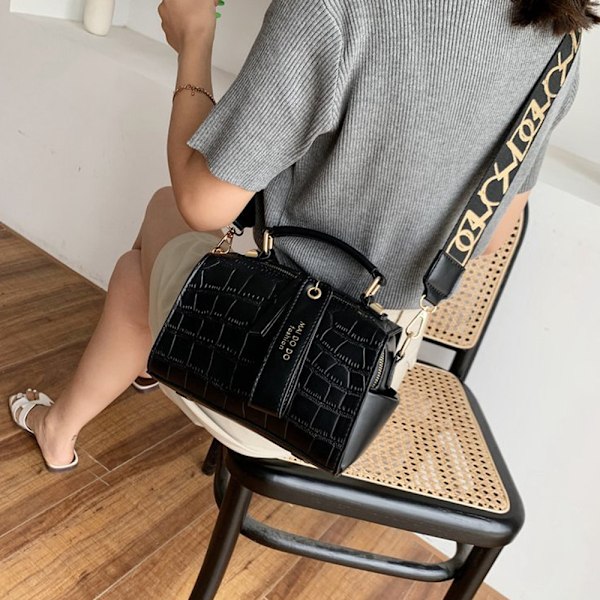 2025 Kvinders Lille Firkantet Håndtaske Unik Struktur Sort Crossbody Skuldertaske Black