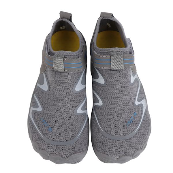 1 pari vesiurheilukenkää Miehille Paljain jaloin Nopeasti kuivuva Slip On rantalentopalloon Kahlaamiseen Ulkoiluun Harmaa Koko 40