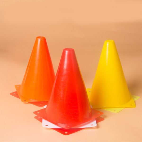 Carnival Games Set Propylen med Mesh Bag Traffic Cone Kastringar Set för utomhussport 23cm/9.1in