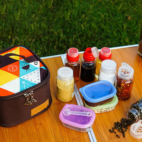 Kryddburkar Set Camping Kryddbehållare Bärbara Kryddshaker-flaskor Set med förvaringsväska för utomhusresor Picknick Set med 10st