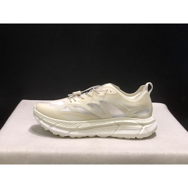 Mafate Speed 4 Textil Dam Herr Skor Löparskor Sneakers vit 44