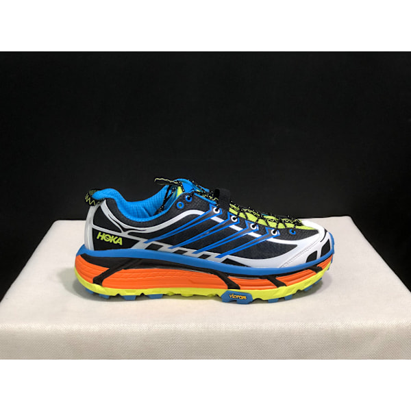 Mafate Three 2 Textil Dam Herr Skor Löparskor Sneakers flerfärgad 41