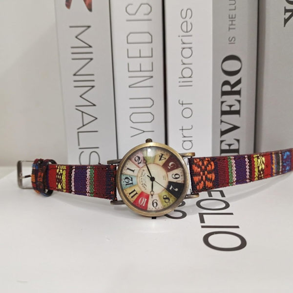 Kreativ flerfärgad klocka för kvinnor, vävd rem, regnbågsmönster, damklocka, Boho Hippie-klocka, avslappnad stil, underbar damgåva