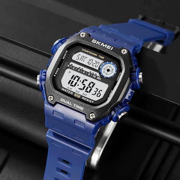 Multifunktionell LED Digital Klocka Utomhus Sport Herrklockor Alarm Datum Armbandsur för Män 5Bar Vattentät Stoppur