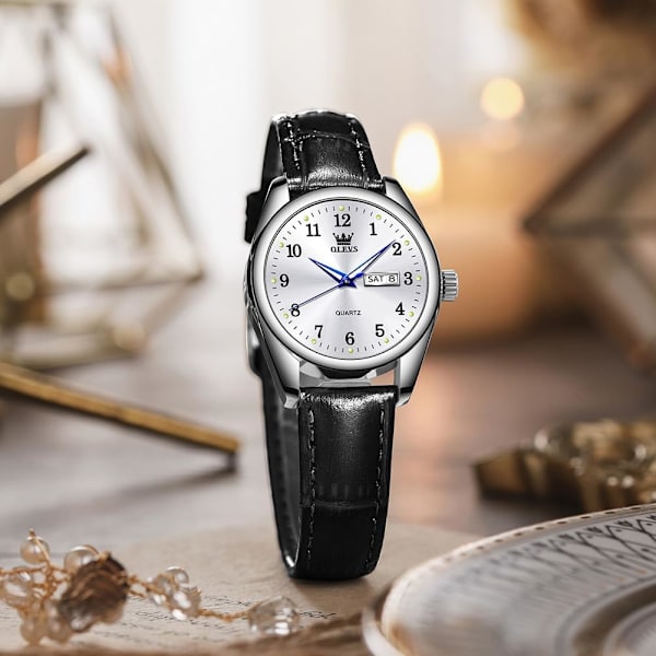Damklockor i läder Analog kvarts enkel liten vardaglig armbandsur med vattentäta självlysande damklockor