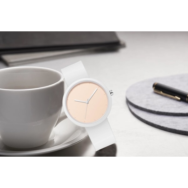 Enkel Klocka för Kvinnor Utomhus Sport Quartz Klocka Silikonarmband Casual Damarmbandsur Vattentät Damgåva Analog Display