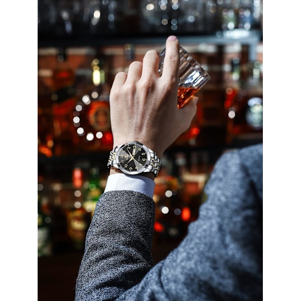 Klocka för män Lyxig Kostym Analog Kvarts Rostfritt Stål Vattentät Självlysande Datum Diamant Business Tvåfärgad Casual Armbandsur
