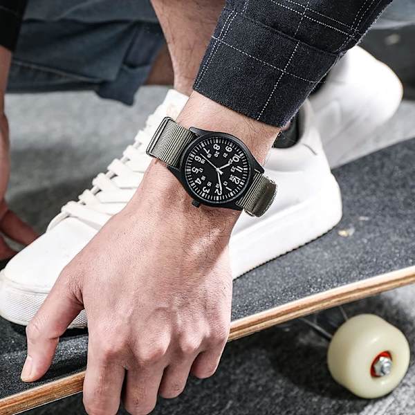 Unisex Nylonarmband Kvarts Analog Armbandsur Herrklocka Lysande Vattentät Casual Sport Damklocka Minimalistisk Lättläst för Kvinnor Män
