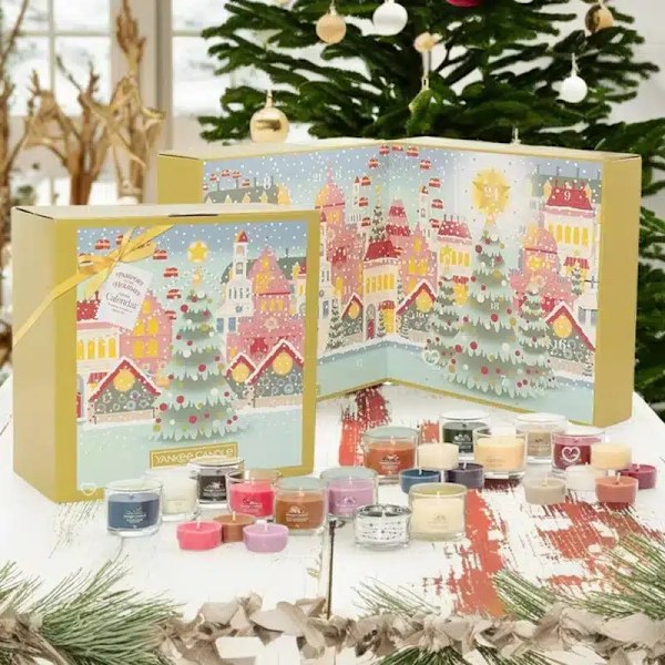Yankee Candle AW24 Advent Book