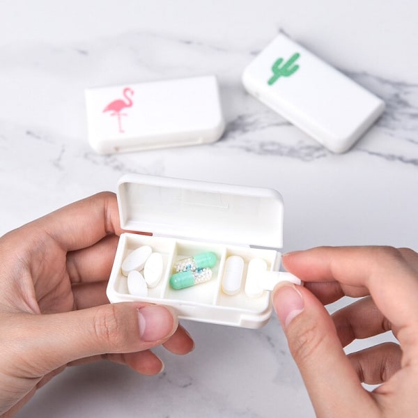 3 Grids Mini Pill Case Plast Reise Medisin Eske Søt liten Tablett Pill Oppbevaring Organizer Eske Holder Beholder Dispenser Case