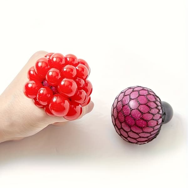 Stressaflastende Druebold Håndtræner Squishy Angstlegetøj til Børn Voksne Festgave Random 2Pcs