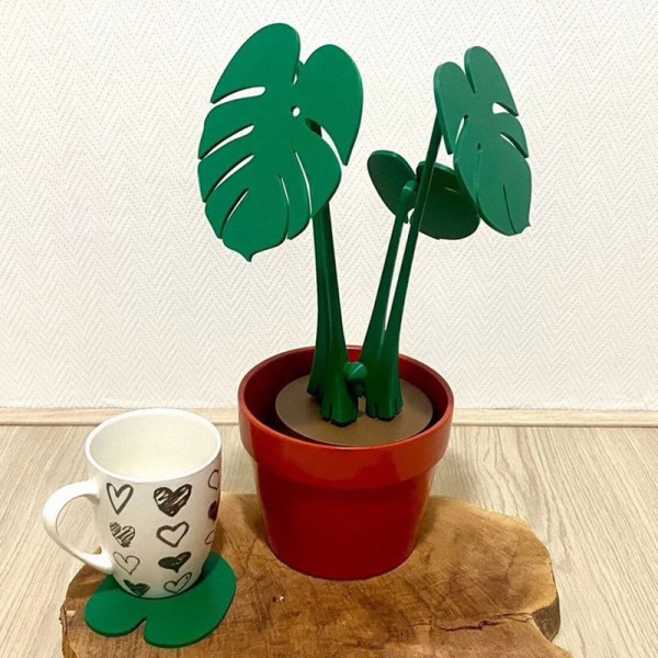 Monstera-alustaornamentti, keinotekoinen