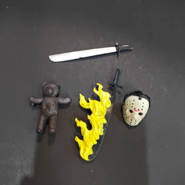 Ledad Rörlig Mask Mördarstaty Läskig Dockmodell Halloween Dekoration Figurin 1pc