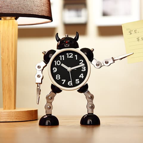 Modern robotväckarklocka för barn, analog tyst klocka med blinkande ögon och klämma