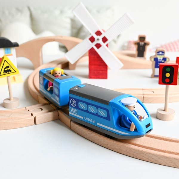 Suuri paristokäyttöinen veturi (magneettikytkin) junasetti puisiin junaratoihin, tehokas moottori yhteensopiva Thomasin ja Brion kanssa