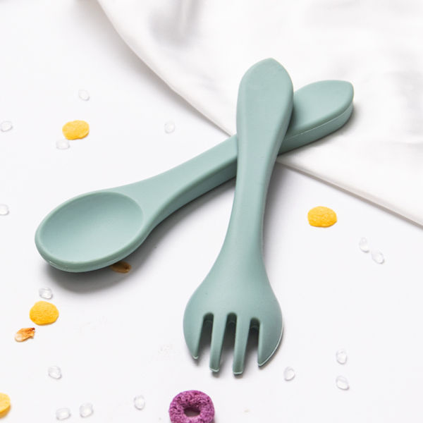 Bc Babycare Taapero Haarukat ja Lusikat Setti, Silikoninen Taapero Ruokailuvälinesetti Vauvalle, Itse Syöttävä Vauvan Ruokinta, 2 kpl Vihreä & Pinkki
