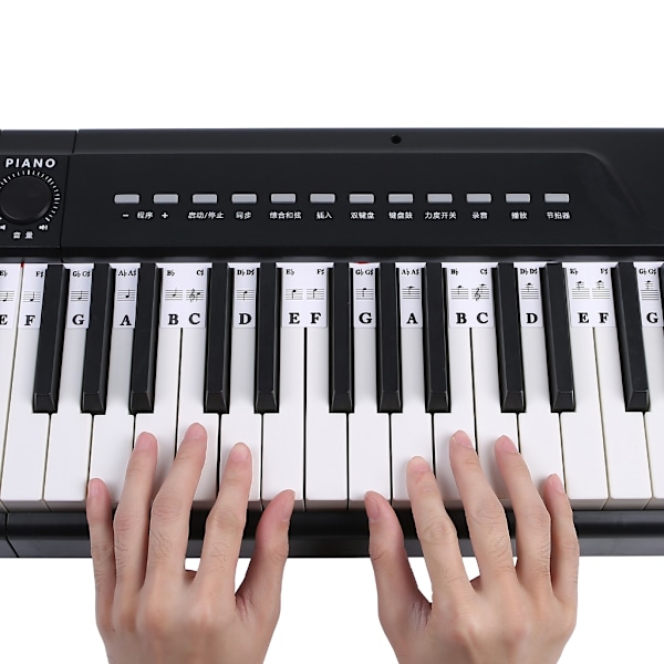 61-näppäimen ja 88-näppäimen irrotettavat musiikkisovittimen tarrat numeroitujen nuottien ja piano-ohjaimen merkinnöillä 0.06 88 keys