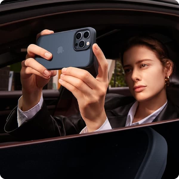 Tech-Protect iPhone 15 Deksel Hybrid Magmat Svart/Transparent