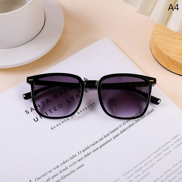 Klassiske minimalistiske firkantede solbriller utendørs solbriller A4