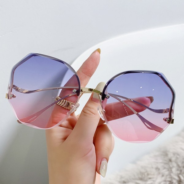 Fashion Tea Gradient Sunglasses Women Ocean Water Cut Trimmed Lens Metal Curved Temples Sun Glasses Female