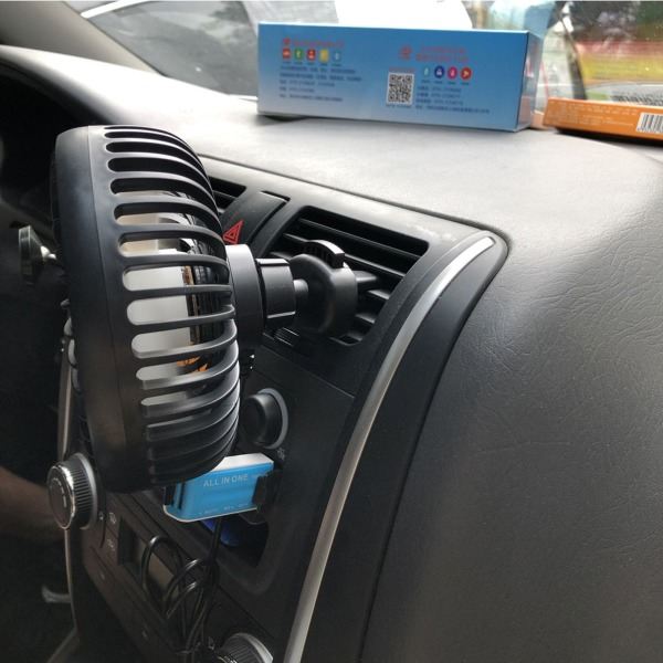 Universaali 5V 360 astetta pyörivä USB-autotuuletin, suuri tuuli, kolme nopeuden säätöä, USB-autotuuletin imukupilla_xx