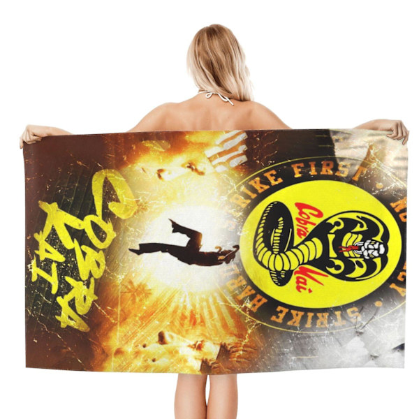 v334 Cobra Kai Mikrofiber Strandhåndklæde Let Badehåndklæde Sød Anime Blød Anti-Fade Super Absorberende hnA334
