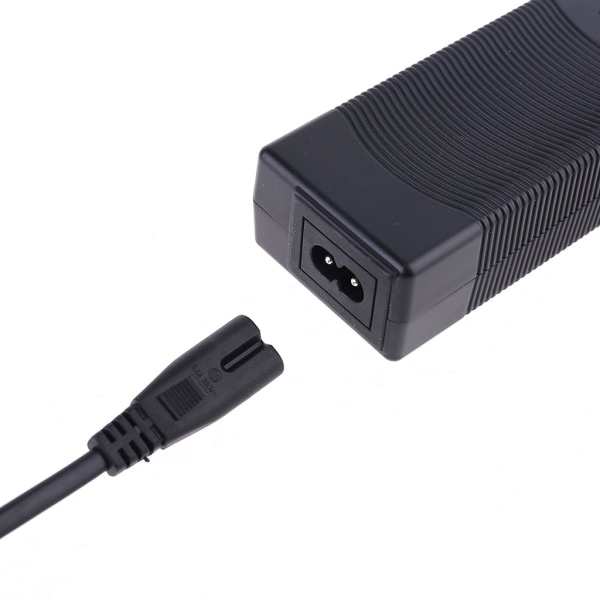 29,4V 2A 24V Lithium Li-ion Batterilader Strømforsyning Adapter AC 100-240V Konverter Vægoplader