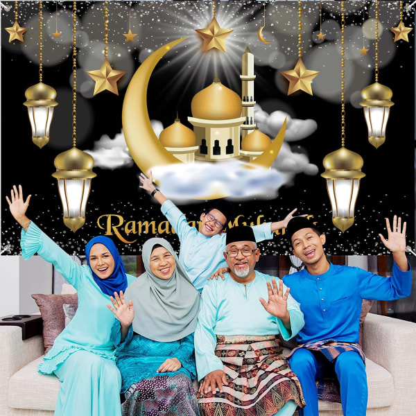 Ramadan-koristeet Ramadan Mubarak -taustabanneri, muslimien Ramadan-banneri musta ja kultaa