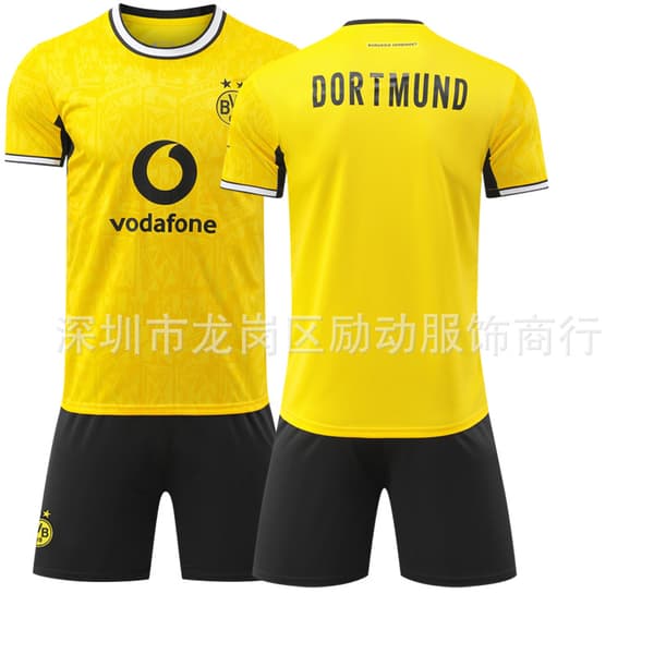 VM-udebane trøje 2026 – Fodboldtrøjer til voksne og børn Size 9 with socks + protective gear #L