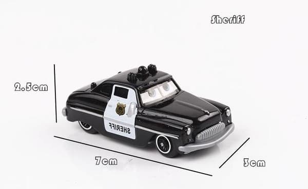7 st bilar 2 Lightning Mcqueen Racerbil & Mack Lastbil Set presenter