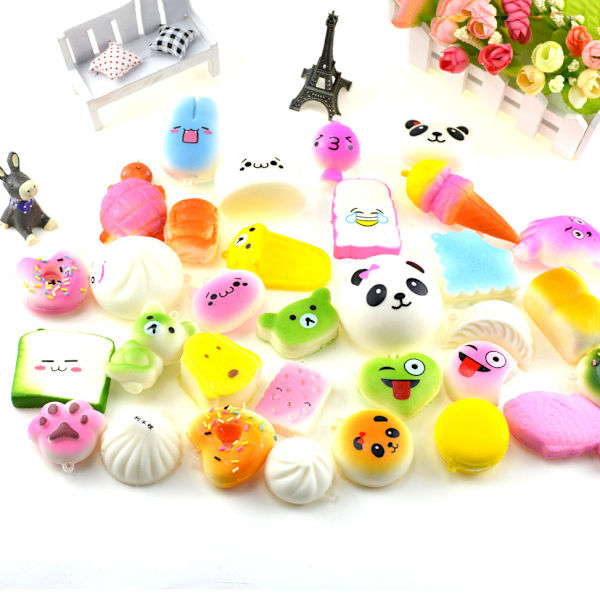 10 stk Kawaii Mini Blødt Brød Squishy Legetøjspakke - Tilfældig Sorti
