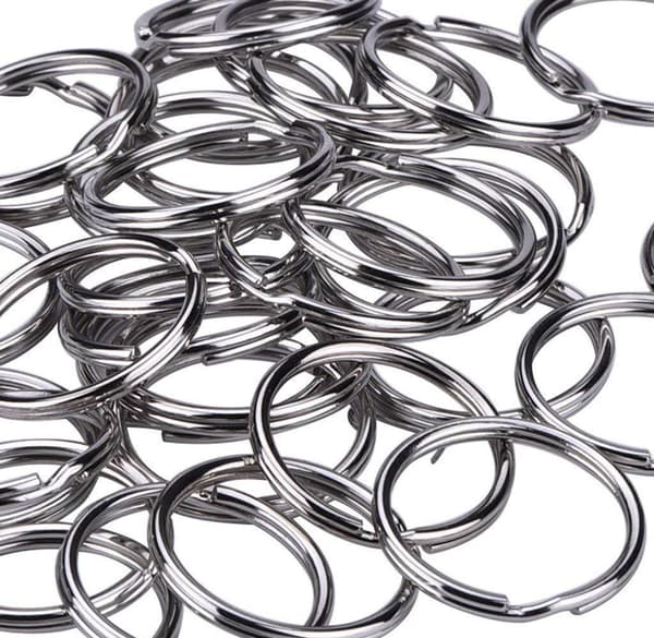 100-pack nyckelringshållare 10 mm mini delad ring med dubbla spännen