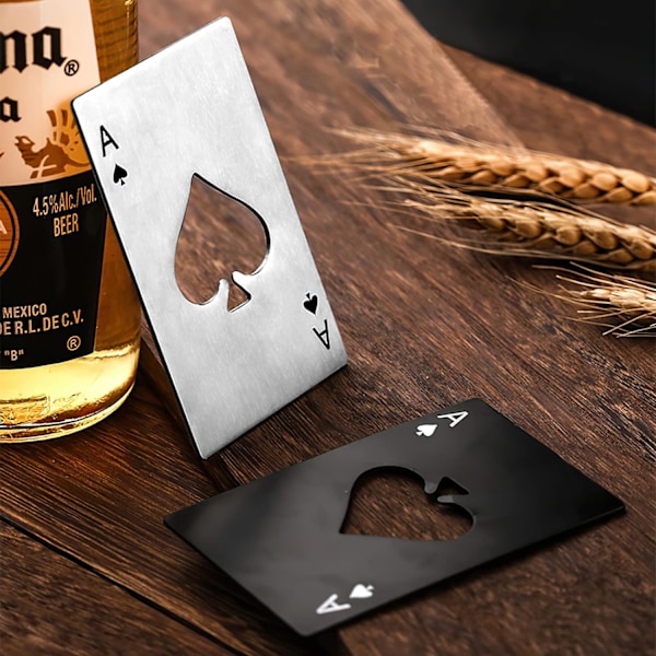 Pokeri Kortti Ruostumattomasta Teräksestä Litteä 2 Kpl Musta Hopea Olut Avaaja, Kannettava Ässä Pikoissa Luottokortin Kokoinen, Sopii Baariin Baarimikkoille Miehille ja Naisille