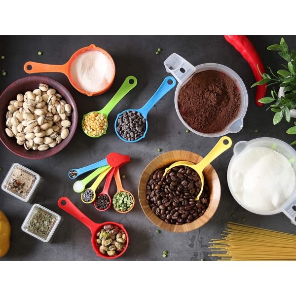 Måttkoppar och skedar Livsmedelsklassad plast Stapelbara köksredskap Set med 10 flerfärgade