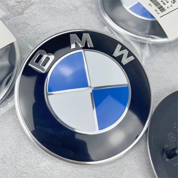 BM-W Logo Konepellin Logovaihto 82mm+74mm Konepelti 51148132375 - Kaikkiin malleihin