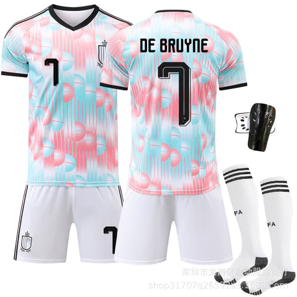VM-udebane trøje 2026 – Fodboldtrøjer til voksne og børn Size 9 with socks + protective gear #L