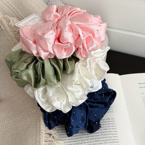 1 stk. Elegant satin-hår-scrunchie med rhinsten - Skånsom, til bryllup/brud, flere farver Black