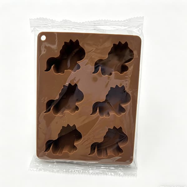 Isbitbrett i matkvalitets silikon formet som en ponni, 6 Silicone baking mold - light blue 14*10.5*2cm