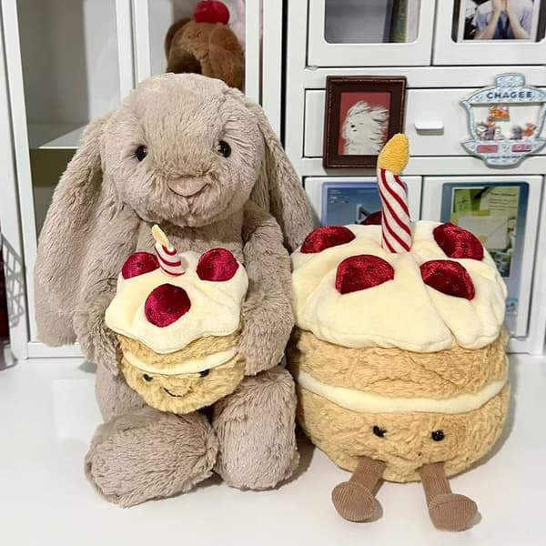 Original Jelly Cat 30cm Bashful Bonnie Holding a Birthday Cake Plush A2