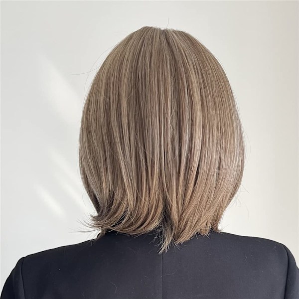 Brun blandet hvit bob parykk med pannelugg, 30 cm brun highlight parykk for kvinner kort rett parykk brun syntetisk parykk for daglig fest