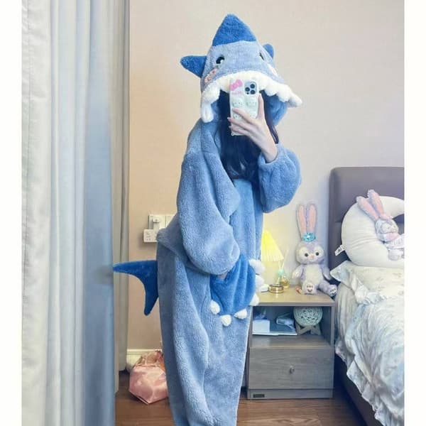 Sød haj-onesie til kvinder i koralfleece – varm og blød pyjamas til efterår og vinter shark bodysuit XL (130-145 lbs)