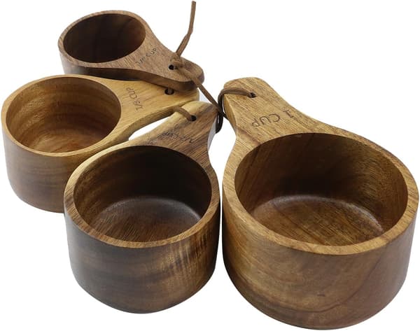 Set med 4 mätkoppar och mätskedar i trä för bakning, matlagning, kryddor, kaffe, te och mjölkpulver