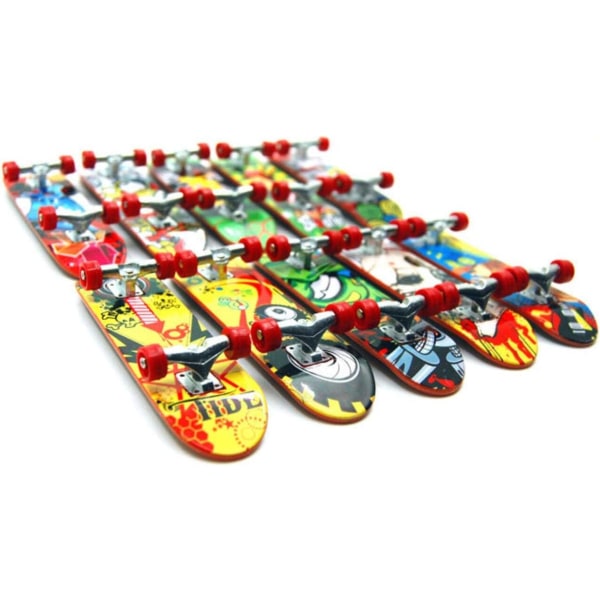 Finger Mini Skateboard, Deck Truck Finger Board Skate Leke Perfekt for Barn Party Favors Bag Fillers Barn Gave Tilfeldig 6 stk.