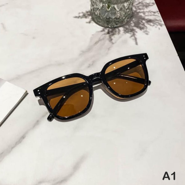 Nye retro solbriller for menn kvinner Klassisk kvadratisk svart innfatning S A1