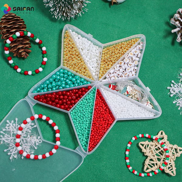 Jul DIY Armband Set Julgran Pärlkit Oregelbundet Formad Låda 680 pieces