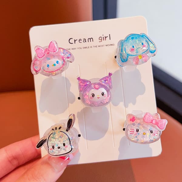 Barns lysande ring, tecknad ring för flickor, födelsedag Sanrio Glitter - 5-pack Glowing ring