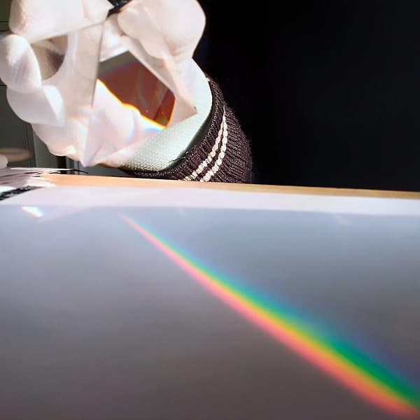 (AZC) Regnbue Prisma Optisk Glass Krystall Pyramide 40mm Høy Polyedrisk Rektangulær Pyramide Vitenskap Populærvitenskap Studenter