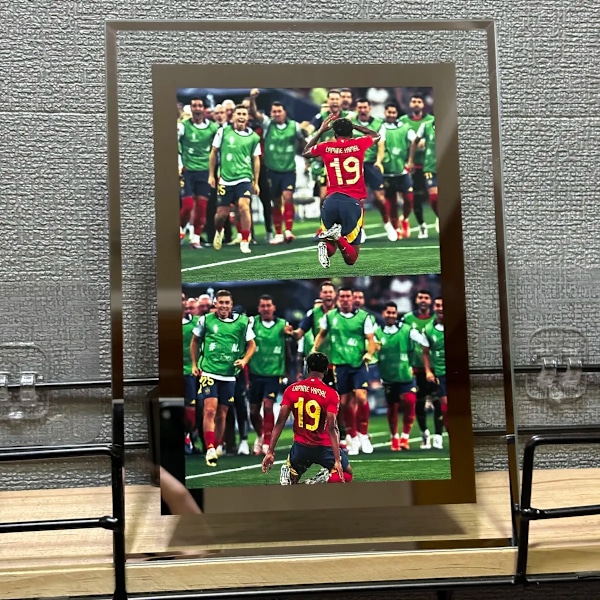 Europeisk mesterskap Yamal fotballstjerne fotoramme dekorativt maleri med lekser som deltar i europamesterskapet som gave til venner, familie og fans! 6 5 inch